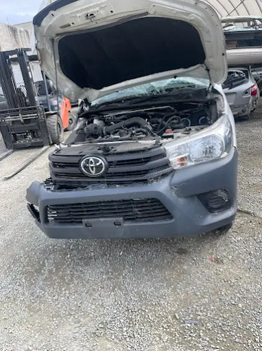Wrecked car removal for cash